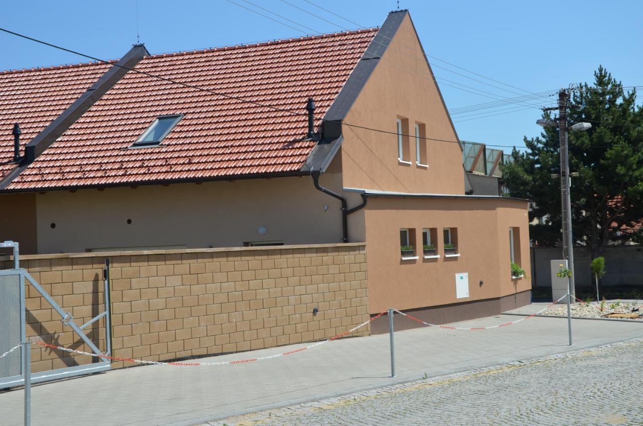 Apartmany Za Dvorem Velké Pavlovice Eksteriør bilde